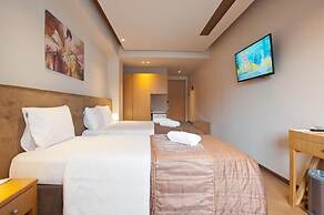 TROKADERO BOUTIQUE HOTEL