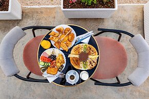 Almar Boutique Hotel