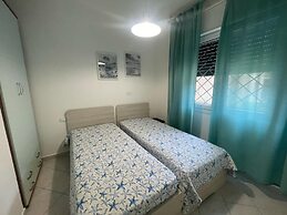 Comfortable Flat With Private Garden in Rosolina