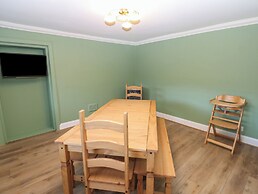 Eskvale House