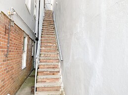 Ockendon House Apartment B