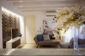 Piccola Venezia Room