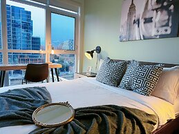 Maple Crown Suites - Free Parking