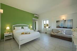 Isola Charm B&B - Pool & Nature Stay