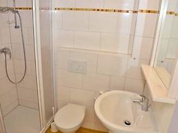 Ferienwohnung Am Yachthafen mit Balkon
