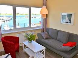 Ferienwohnung Am Yachthafen mit Balkon