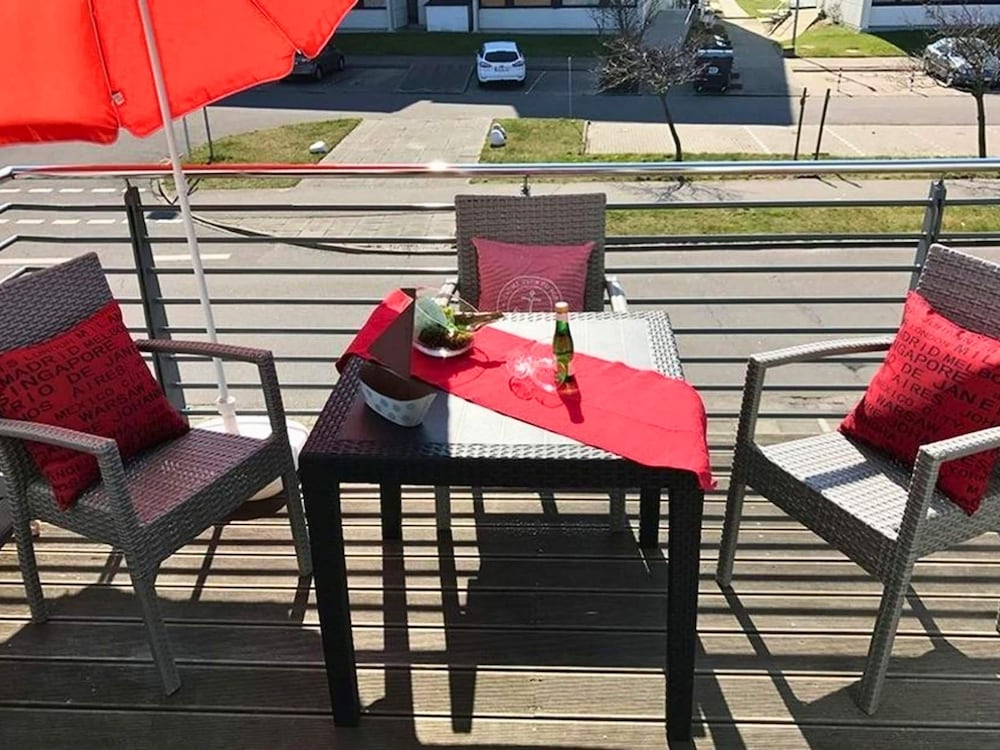 Ferienwohnung Am Yachthafen mit Balkon