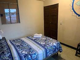 Kasa Kiwi Hostel and Travel