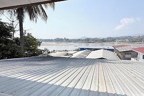 Bokeo Lodge & Restaurant