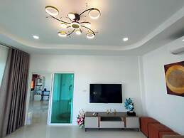 Jitvirat Pool Villa