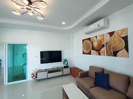 Jitvirat Pool Villa