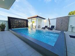 Jitvirat Pool Villa
