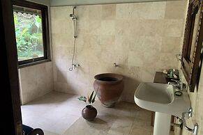 Toya Retreat Villa