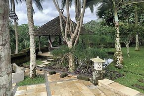 Toya Retreat Villa