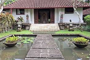 Toya Retreat Villa