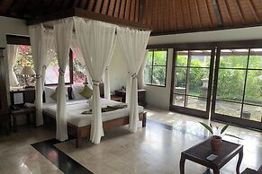 Toya Retreat Villa