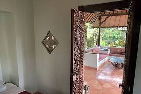 Toya Retreat Villa