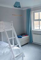 Modern Margate Apt 2BR En-suite Parking by Adliv