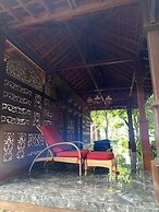 Forrest Lodge, Cafe & Wisata Berkuda