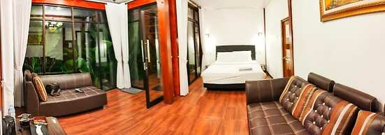 Forrest Lodge, Cafe & Wisata Berkuda