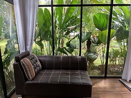 Forrest Lodge, Cafe & Wisata Berkuda
