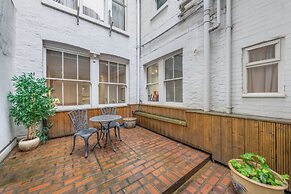Hertford Flat 1