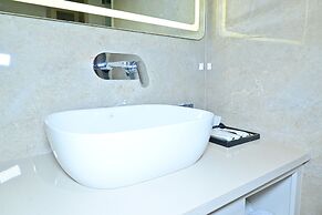 Simran Sarovar Hotel