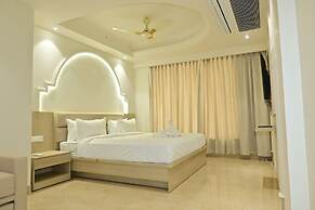 Simran Sarovar Hotel