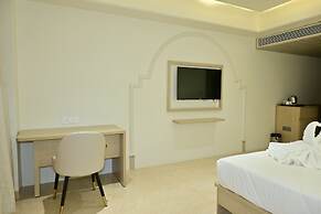 Simran Sarovar Hotel