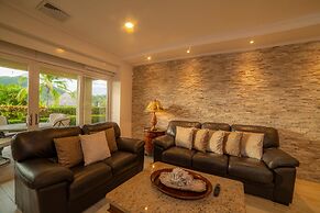 Del Mar 4M 3 bdr Garden View in Los Suenos