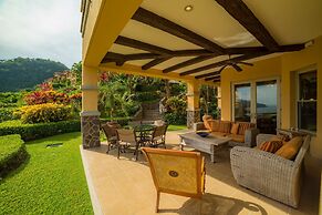 Marbella 1E 3 bdr Ocean View in Los Suenos