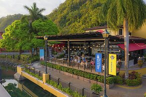 Colina 5D 3 bdr Golf View in Los Suenos
