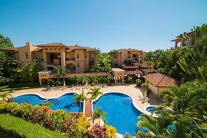 Bella Vista 2C 3 Bdrs Pool View in Los Suenos