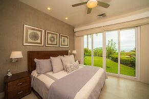 Miramar 4E 3 bdr Ocean View in Los Suenos