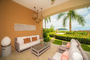 Miramar 4E 3 bdr Ocean View in Los Suenos