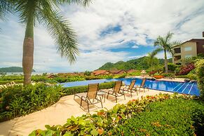 Miramar 4E 3 bdr Ocean View in Los Suenos