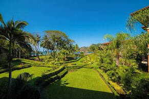 Bay Residence 7C 3 bdr Ocean View in Los Suenos