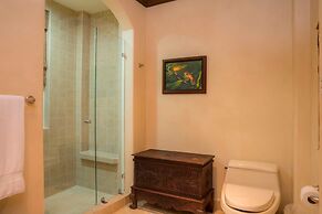 Bay Residence 7C 3 bdr Ocean View in Los Suenos