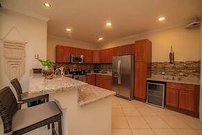 Colina 8F 2 bdr Garden View in Los Suenos