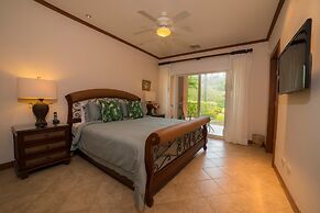 Veranda 8F 2 bdr Garden View in Los Suenos