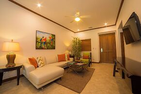 Veranda 8F 2 bdr Garden View in Los Suenos