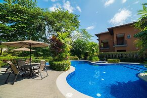 Veranda 8F 2 bdr Garden View in Los Suenos