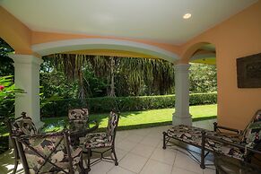 Colina 9E 2 bdr Garden View in Los Suenos