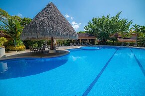 Colina 8E 2 bdr Garden View in Los Suenos