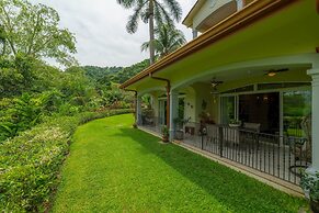 Colina 8E 2 bdr Garden View in Los Suenos