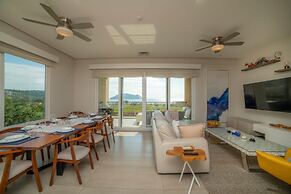 Miramar 5D 3 bdr Ocean View in Los Suenos