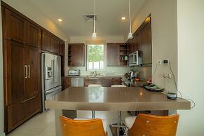 Miramar 5D 3 bdr Ocean View in Los Suenos