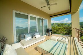 Miramar 5D 3 bdr Ocean View in Los Suenos