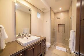 Miramar 5D 3 bdr Ocean View in Los Suenos