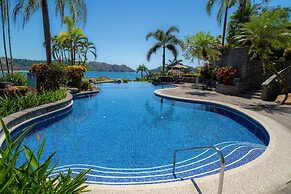 Marbella 2F 3 bdr Ocean View in Los Suenos